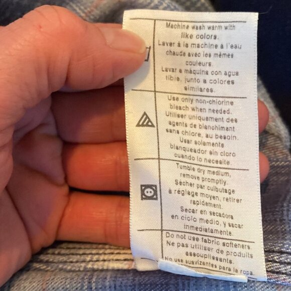 Women's Flannel Lined Carhartt Shirt Jacket, Size Medium, W8008MDT - Picture 13 of 14